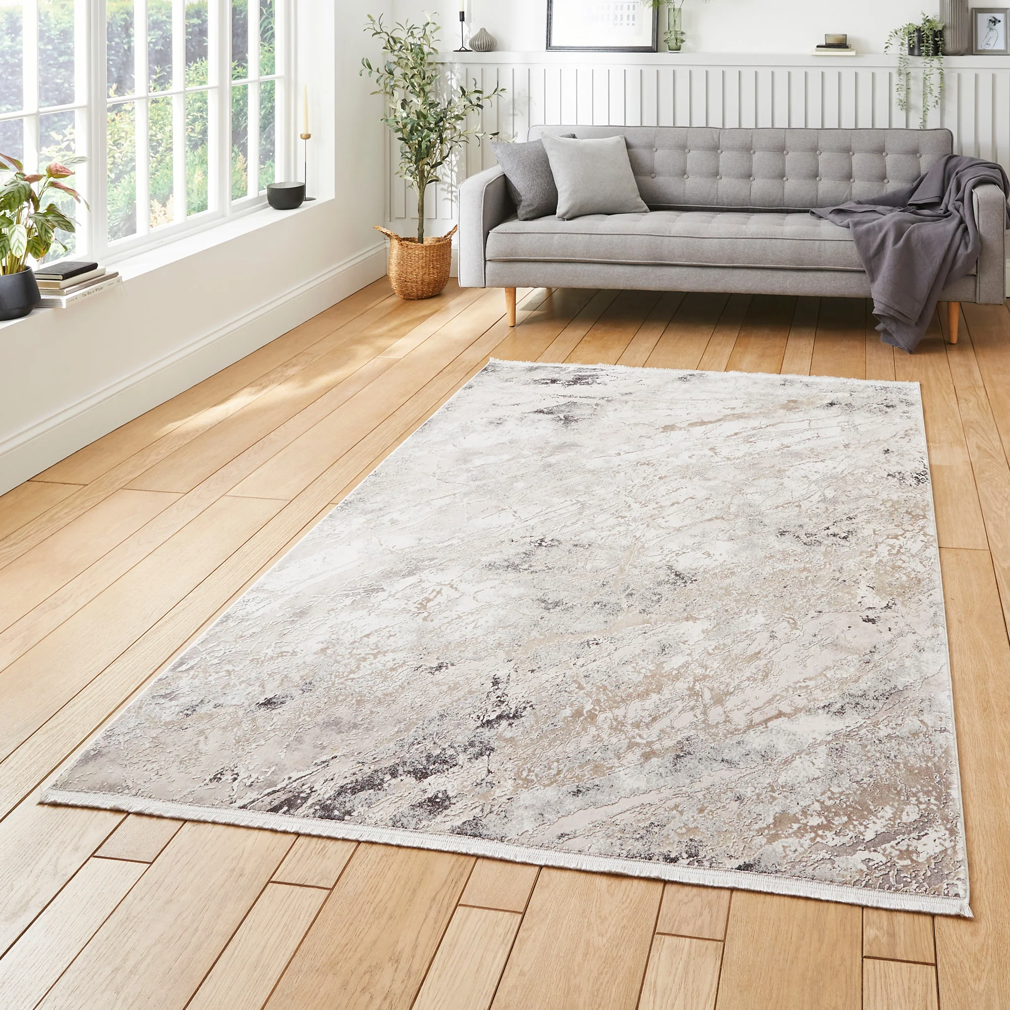 Bella Distressed Rug - Image 2