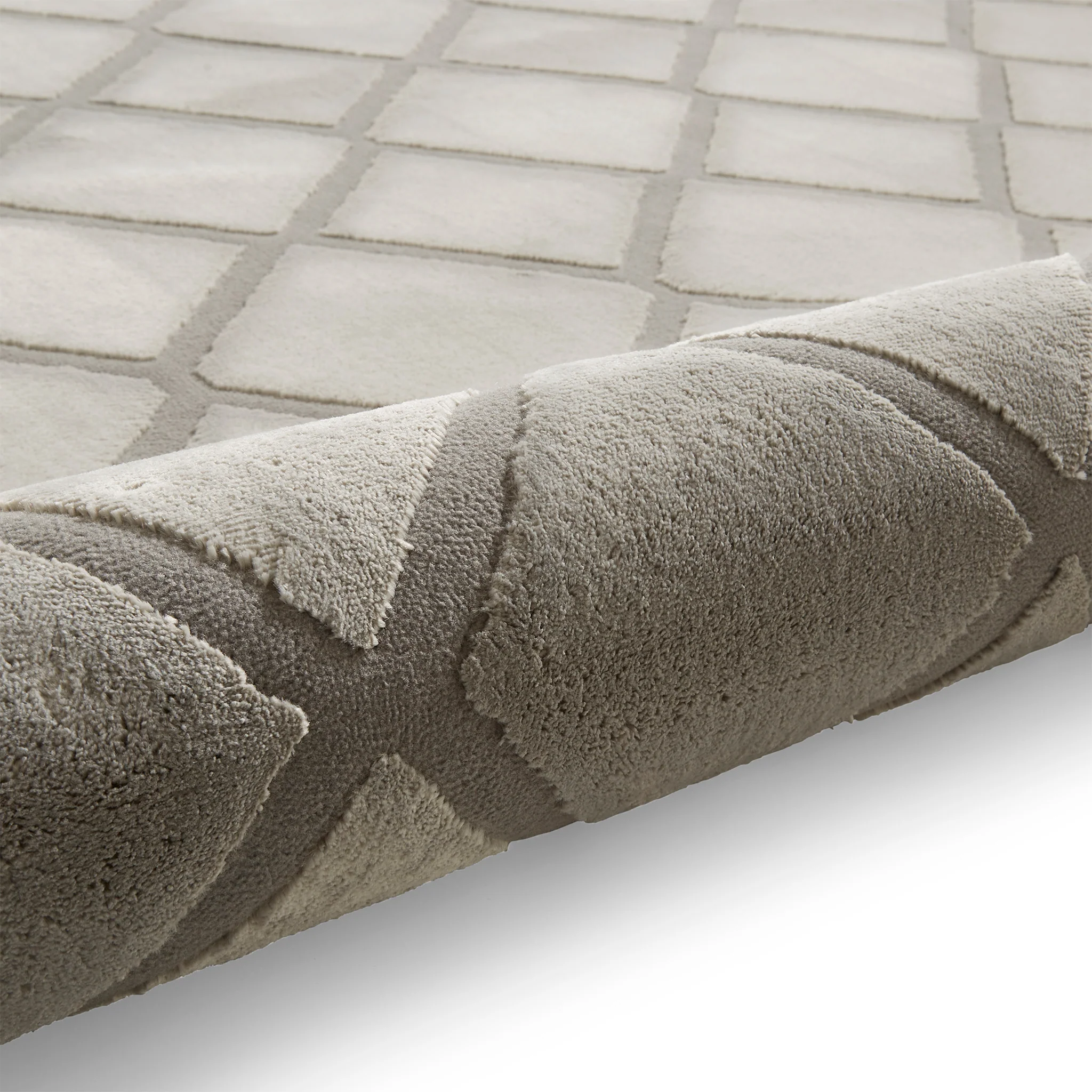 Cosy Diamond Washable Rug - Image 13