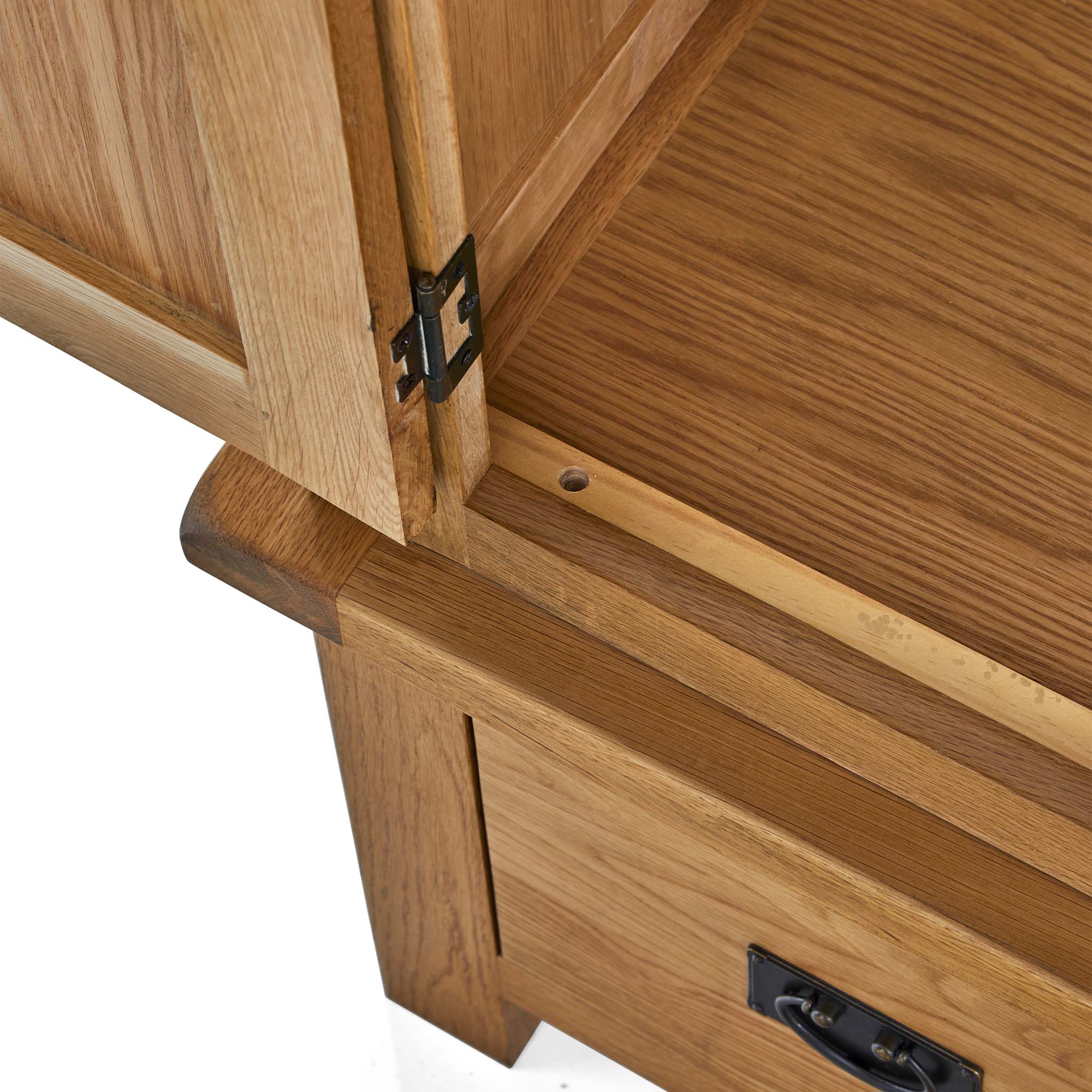 Zelah Oak Triple Wardrobe with Drawers - Image 10